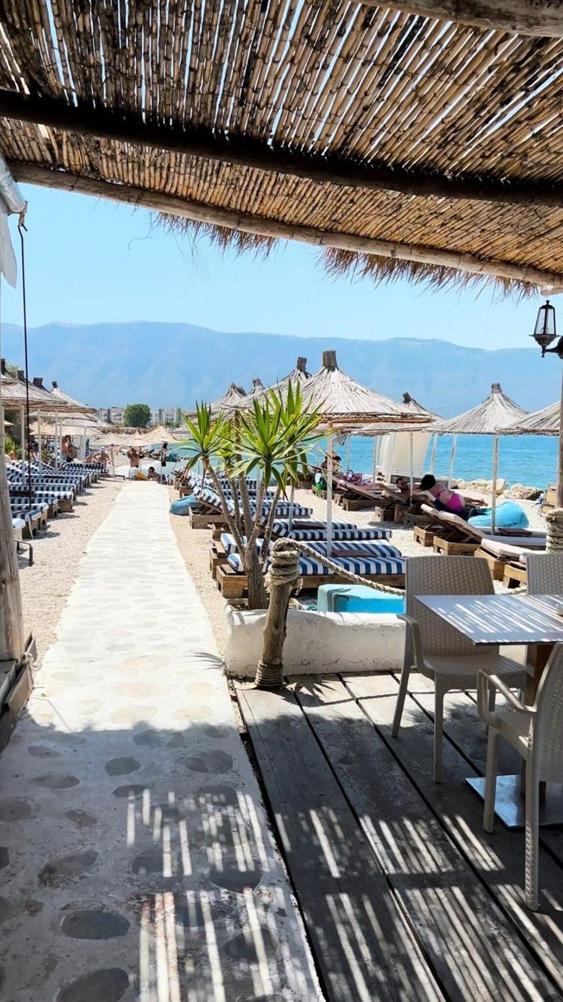 Pastarella Beachfront Resort Orikum Bagian luar foto