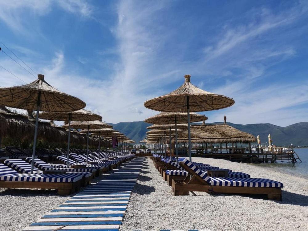 Pastarella Beachfront Resort Orikum Bagian luar foto